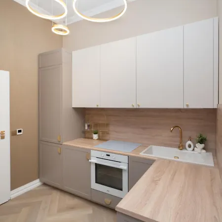 Gold Apartments Nmp 35 Czestochowa Exterior photo